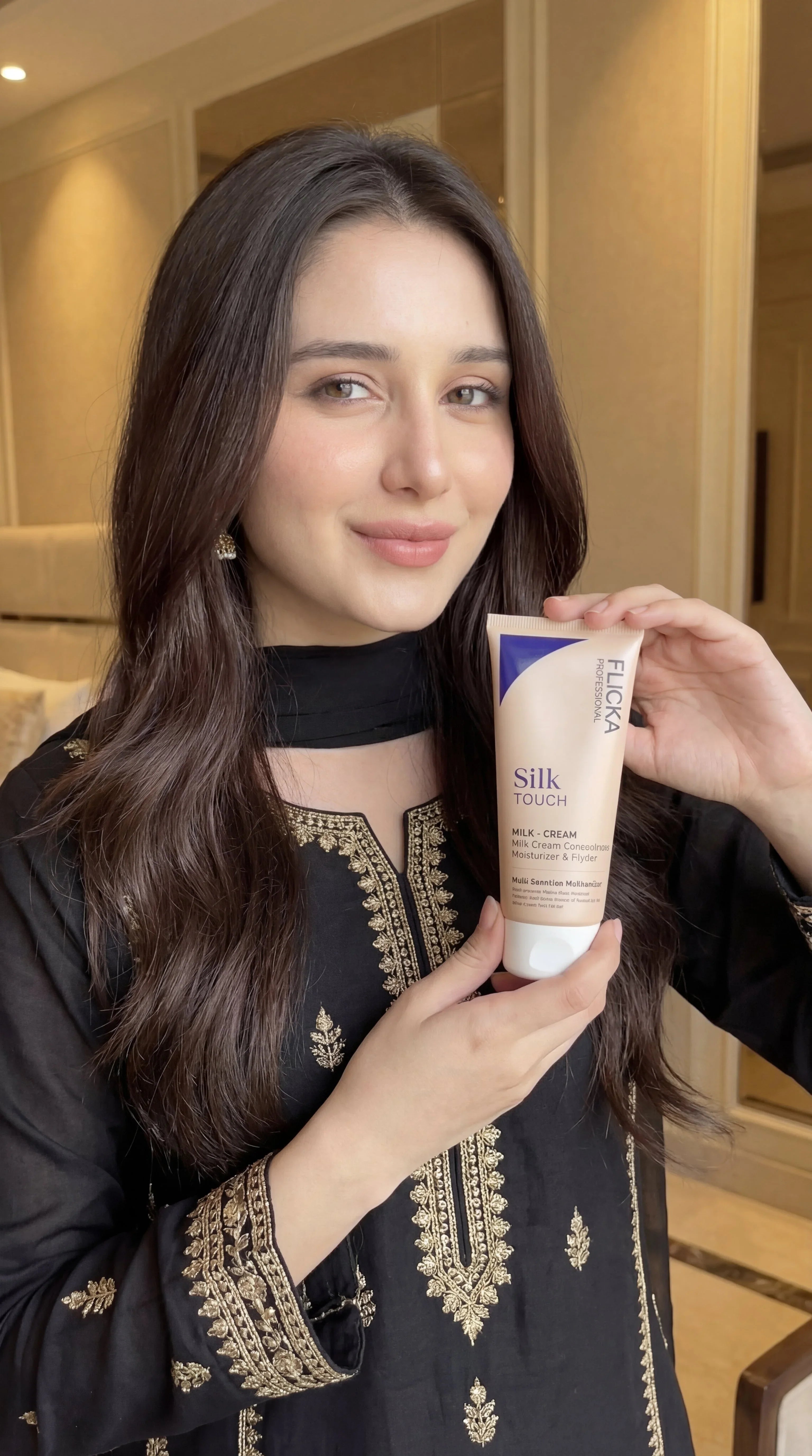 Flicka Silk Touch 3-in-1 Moisturizer, Flawless Skin